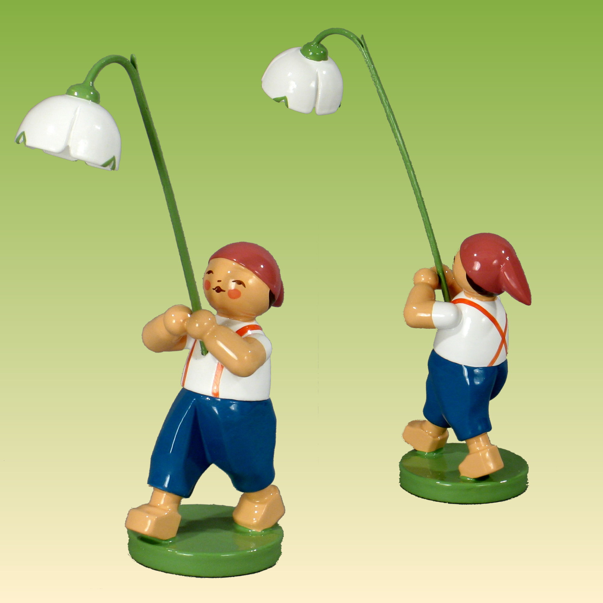 Blumenkind Junge mit Märzenbecher