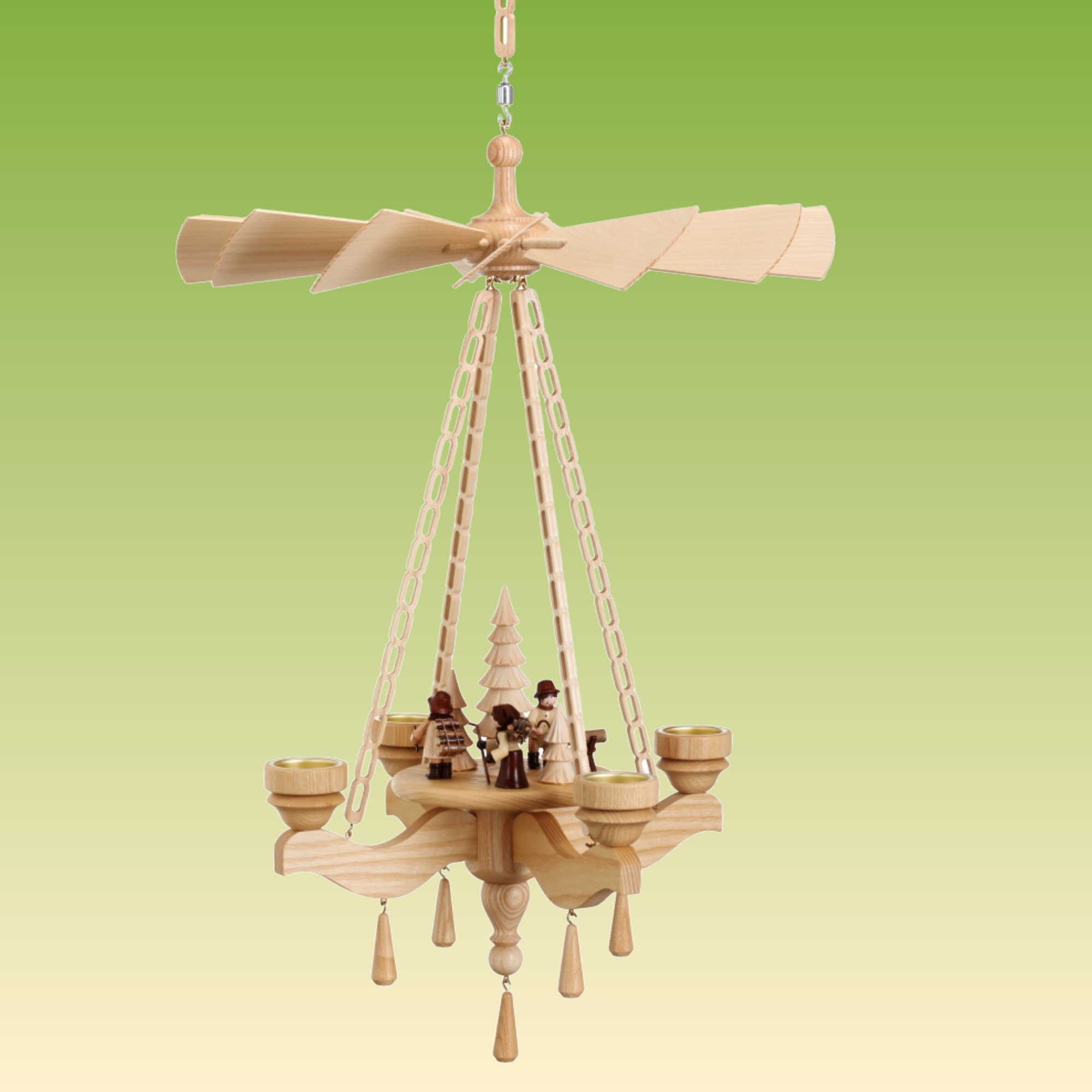 Hängepyramide mit Waldleuten